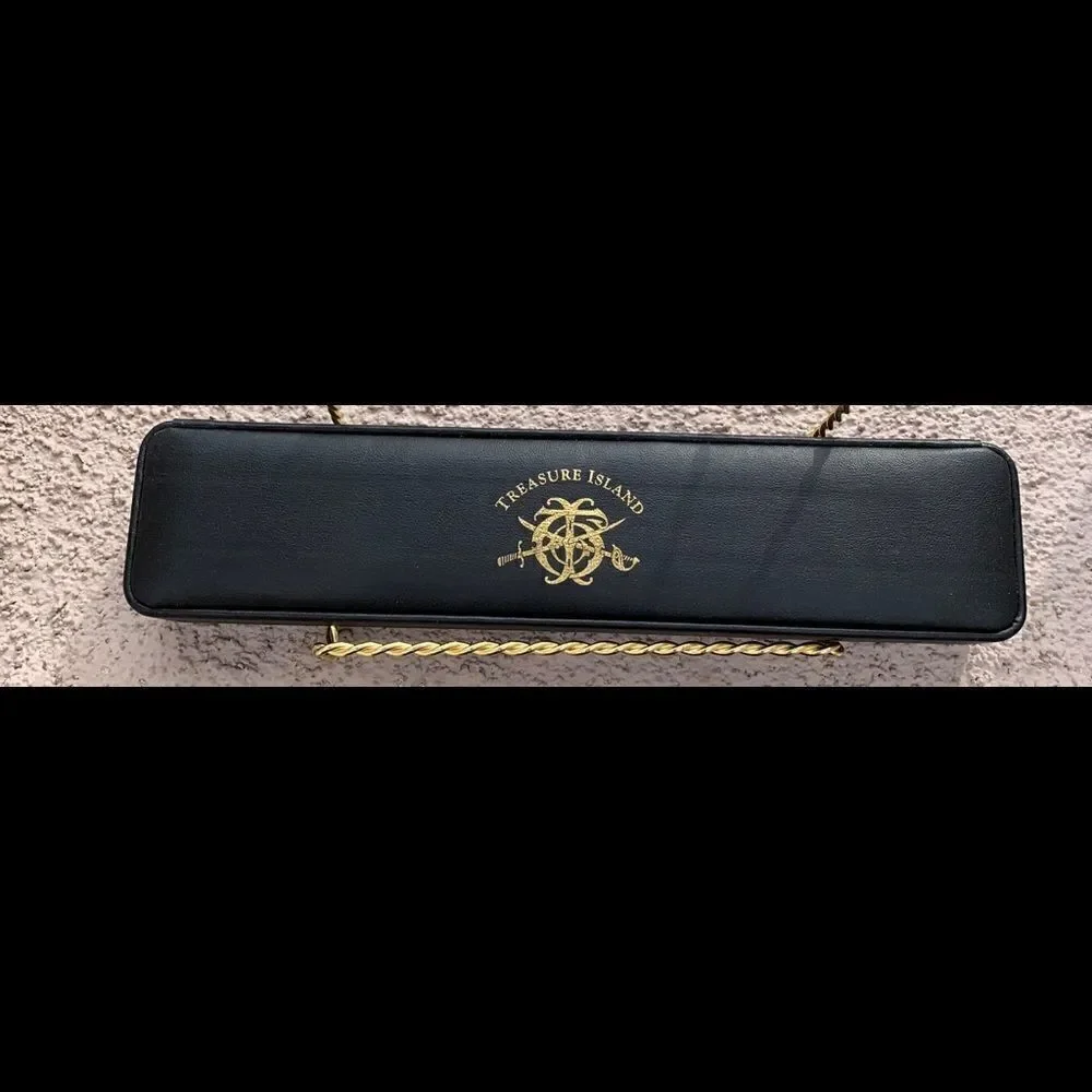 Pedre Brand Treasure Island Casino Las Vegas Now TI Logo Watch With Case Used